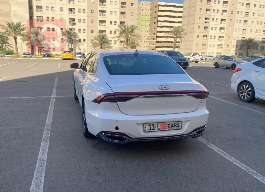 هیۆندای ازێرا